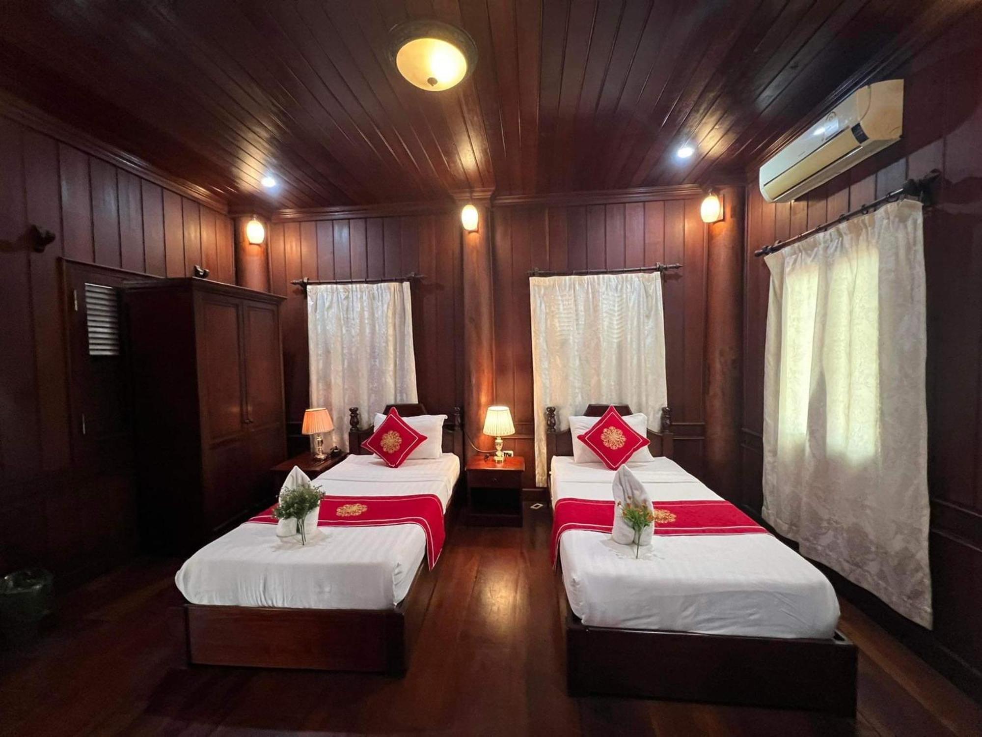 Villa Vieng Sa Vanh Hotel Luang Prabang Exterior photo